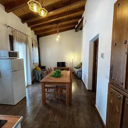 Apartamentos Dona Jimena Del Ambroz: Central 4-Star Complex Hervas Exterior photo