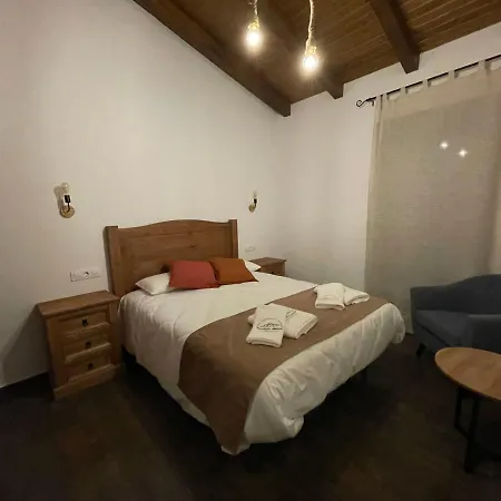 Apartamentos Dona Jimena Del Ambroz: Central 4-Star Complex Hervas Exterior photo