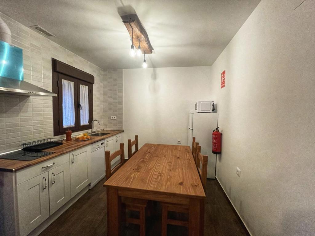 Dona Jimena Del Ambroz: 4-star Complex Apartment Hervas