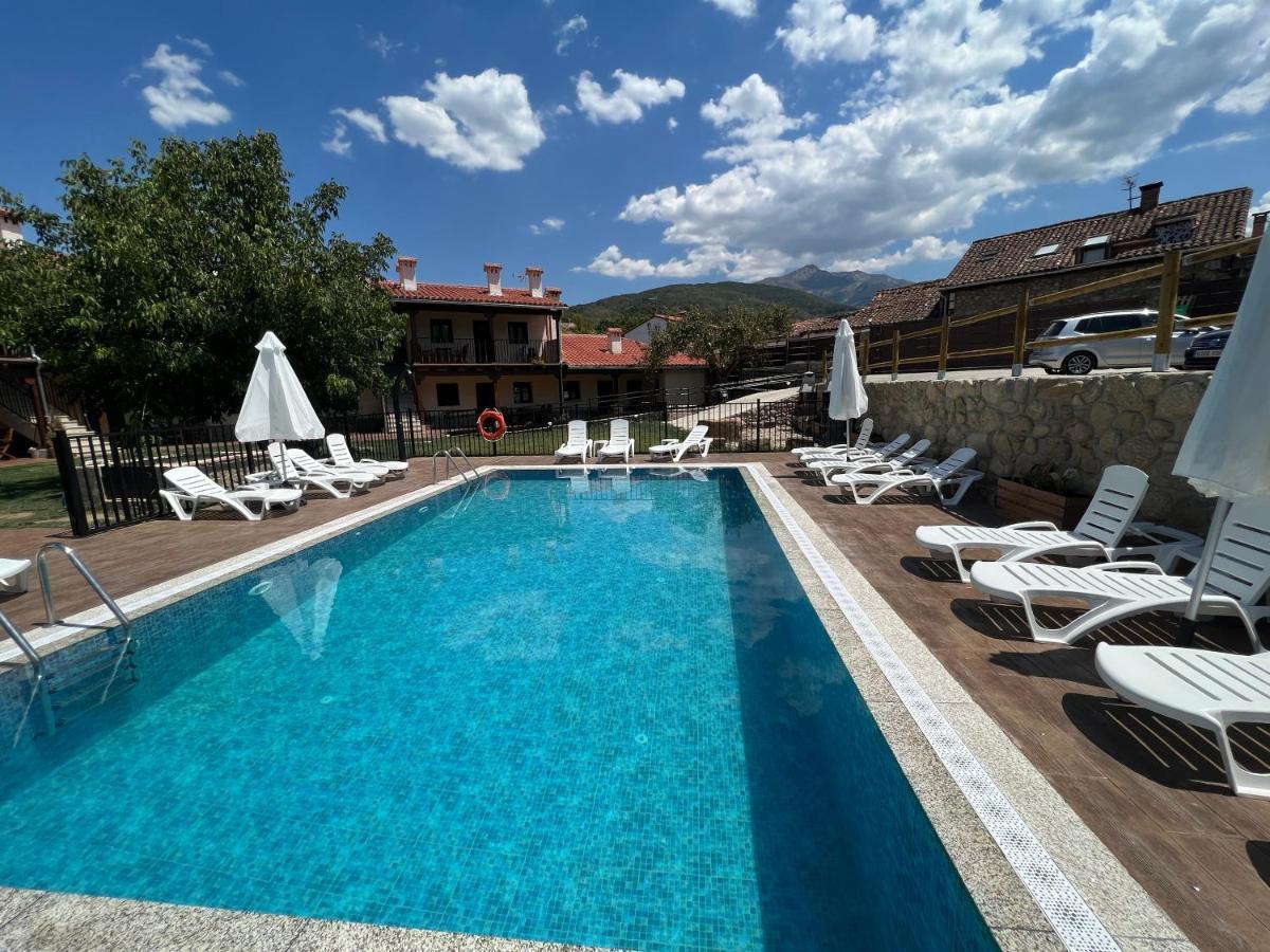Dona Jimena Del Ambroz: 4-star Complex Apartment