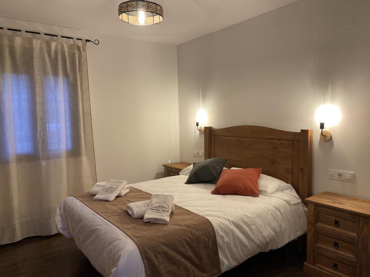 Dona Jimena Del Ambroz: 4-star Complex Apartment *